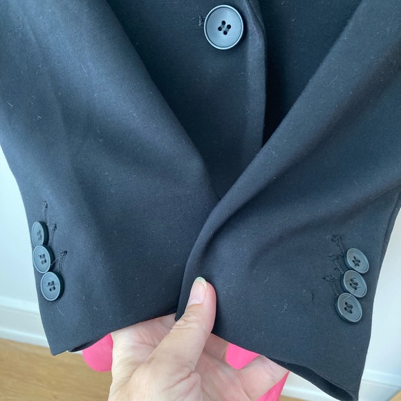 H&M black blazer - Picture 3 of 5